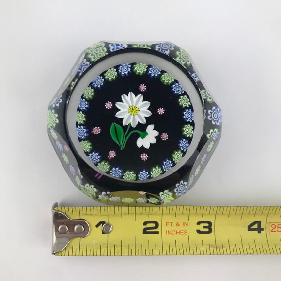 Perthshire 1995D Daisies Lampwork Flower Millefiori Garland Faceted Paperweight - Picture 8 of 16
